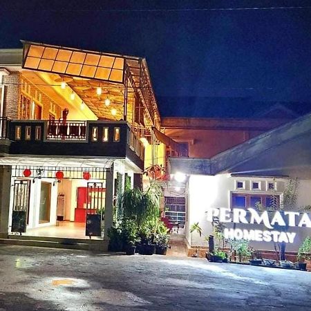 Permata Homestay Kotamobagu Mitra Reddoorz Extérieur photo
